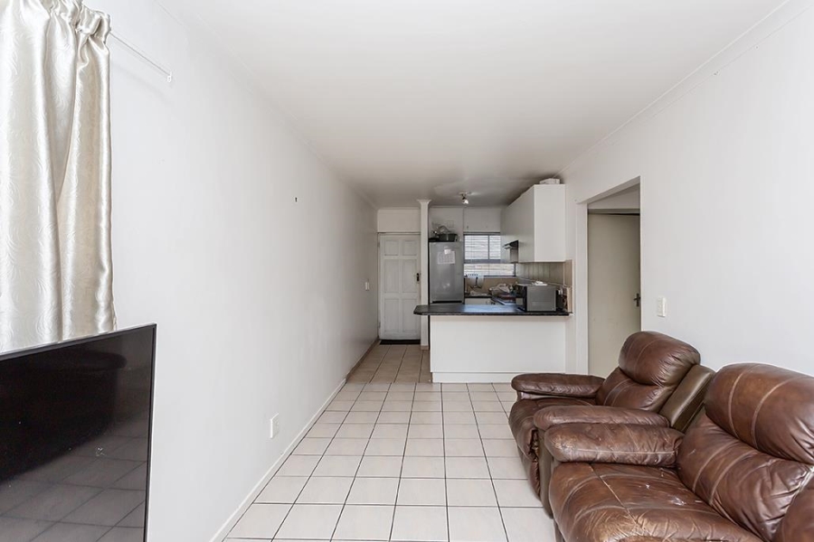 2 Bedroom Property for Sale in Maitland Western Cape